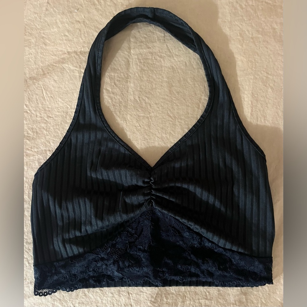 Black Lace Halter Top 🖤